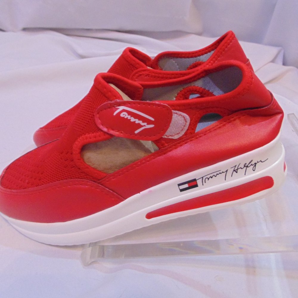 unbranded fashion sneakers red slip on Size 39 (US size 7) - Picture 4 of 6